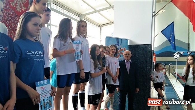 Zdjęcie w galerii na portalu naszraciborz.pl: Pływanie. Dobry start 13-latków wiadomości z regionu