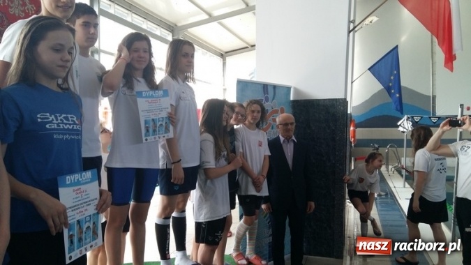 Zdjęcie w galerii na portalu naszraciborz.pl: Pływanie. Dobry start 13-latków wiadomości z regionu