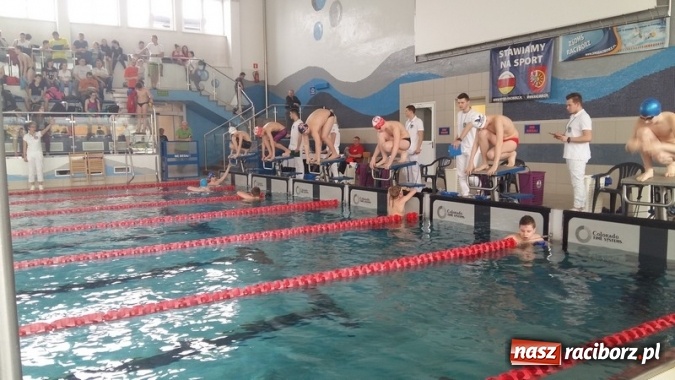 Zdjęcie w galerii na portalu naszraciborz.pl: Pływanie. Dobry start 13-latków wiadomości z regionu