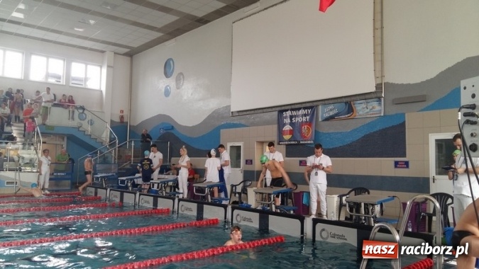 Zdjęcie w galerii na portalu naszraciborz.pl: Pływanie. Dobry start 13-latków wiadomości z regionu