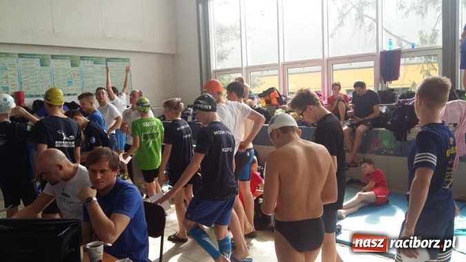 Zdjęcie w galerii na portalu naszraciborz.pl: Pływanie. Dobry start 13-latków wiadomości z regionu