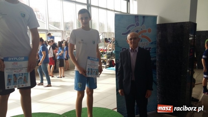 Zdjęcie w galerii na portalu naszraciborz.pl: Pływanie. Dobry start 13-latków wiadomości z regionu