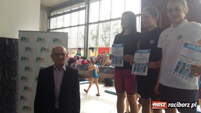 Zdjęcie w galerii na portalu naszraciborz.pl: Pływanie. Dobry start 13-latków wiadomości z regionu