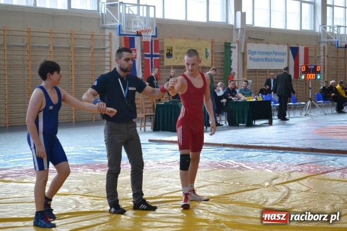 Zdjęcie w galerii na portalu naszraciborz.pl: Dwadzieścia medali zapaśników Unii Racibórz na Mistrzostwach Śląska Dzieci i Kadetów oraz Pucharze Śląska Młodzików  wiadomości z regionu