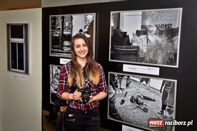 Zdjęcie w galerii na portalu naszraciborz.pl: Kolejny sukces Fotonu. Prace student&oacute;w na XIV Rybnickim Festiwalu Fotografii wiadomości z regionu