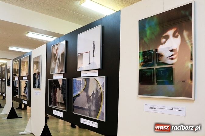 Zdjęcie w galerii na portalu naszraciborz.pl: Kolejny sukces Fotonu. Prace student&oacute;w na XIV Rybnickim Festiwalu Fotografii wiadomości z regionu