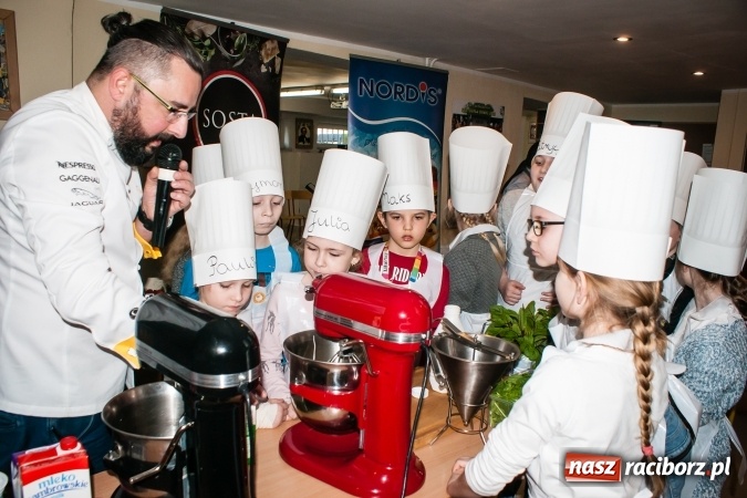 Zdjęcie w galerii na portalu naszraciborz.pl: Warsztaty kulinarne Zdrowe Słodkości w SP1 wiadomości z regionu