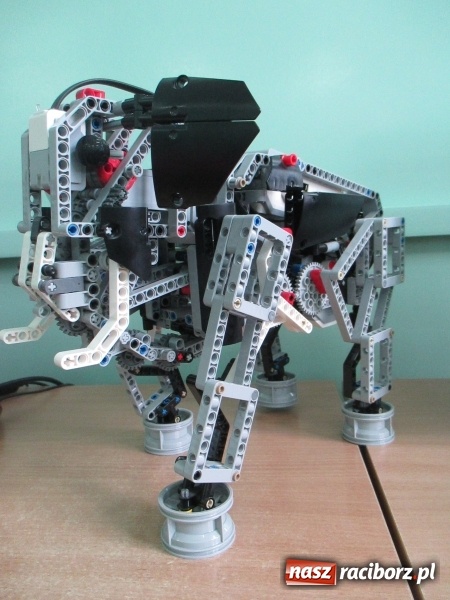 Zdjęcie w galerii na portalu naszraciborz.pl: Przedszkolaki w krainie klocków Lego w ZSOMS  wiadomości z regionu