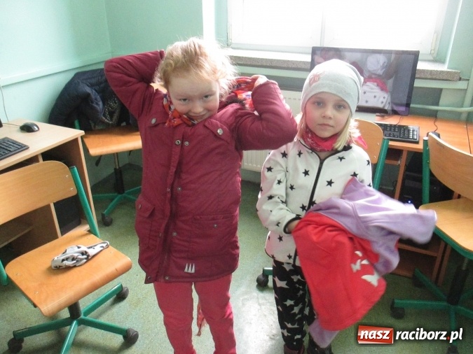 Zdjęcie w galerii na portalu naszraciborz.pl: Przedszkolaki w krainie klocków Lego w ZSOMS  wiadomości z regionu