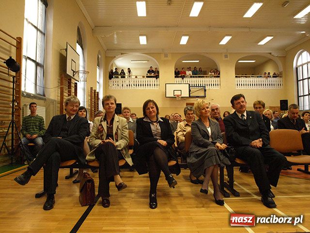 Zdjęcie w galerii na portalu naszraciborz.pl: Wigilia nauczycielskiego święta wiadomości z regionu