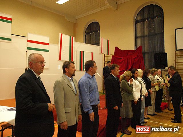 Zdjęcie w galerii na portalu naszraciborz.pl: Wigilia nauczycielskiego święta wiadomości z regionu