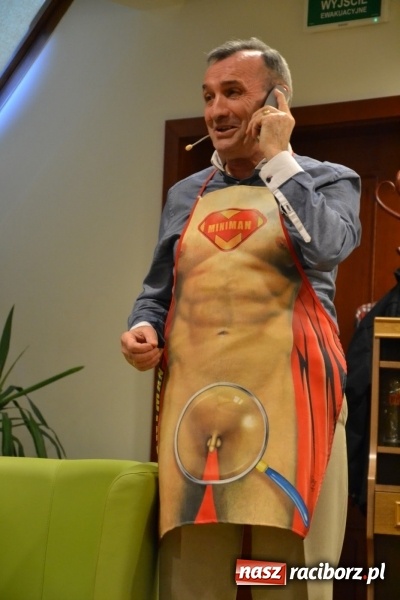 Zdjęcie w galerii na portalu naszraciborz.pl: Rozmówki na linii - premiera spektaklu na Zamku Piastowskim  wiadomości z regionu