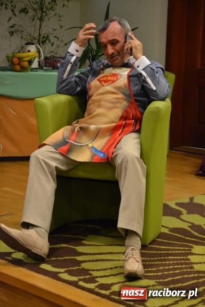 Zdjęcie w galerii na portalu naszraciborz.pl: Rozmówki na linii - premiera spektaklu na Zamku Piastowskim  wiadomości z regionu