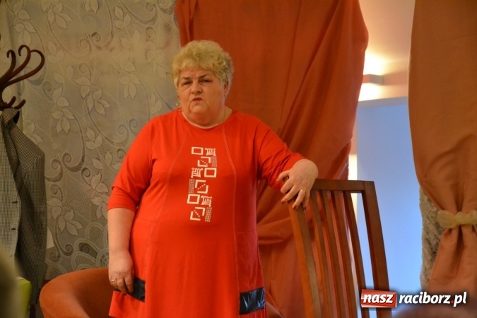 Zdjęcie w galerii na portalu naszraciborz.pl: Rozmówki na linii - premiera spektaklu na Zamku Piastowskim  wiadomości z regionu