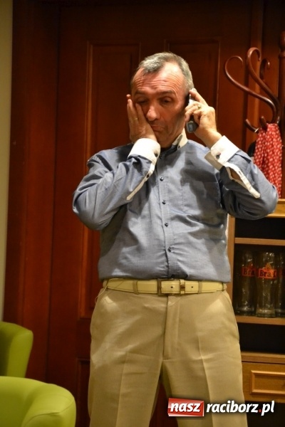 Zdjęcie w galerii na portalu naszraciborz.pl: Rozmówki na linii - premiera spektaklu na Zamku Piastowskim  wiadomości z regionu