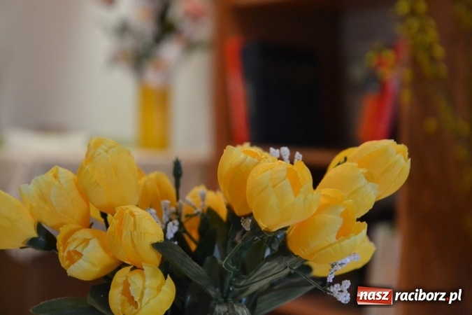 Zdjęcie w galerii na portalu naszraciborz.pl: Rozmówki na linii - premiera spektaklu na Zamku Piastowskim  wiadomości z regionu