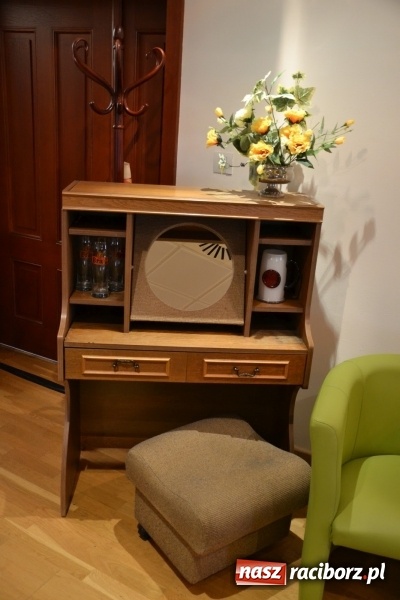 Zdjęcie w galerii na portalu naszraciborz.pl: Rozmówki na linii - premiera spektaklu na Zamku Piastowskim  wiadomości z regionu