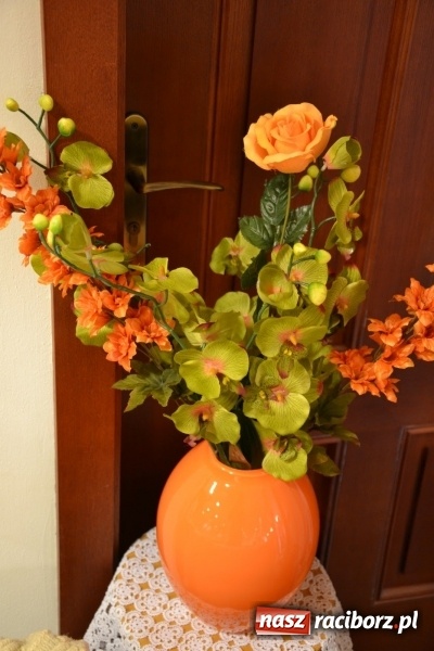 Zdjęcie w galerii na portalu naszraciborz.pl: Rozmówki na linii - premiera spektaklu na Zamku Piastowskim  wiadomości z regionu