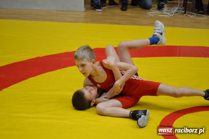 Zdjęcie w galerii na portalu naszraciborz.pl: Medale najmłodszych zapaśników Unii Racibórz w Grand Prix Hodonina wiadomości z regionu