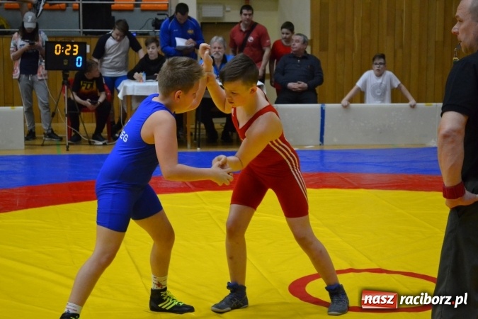 Zdjęcie w galerii na portalu naszraciborz.pl: Medale najmłodszych zapaśników Unii Racibórz w Grand Prix Hodonina wiadomości z regionu