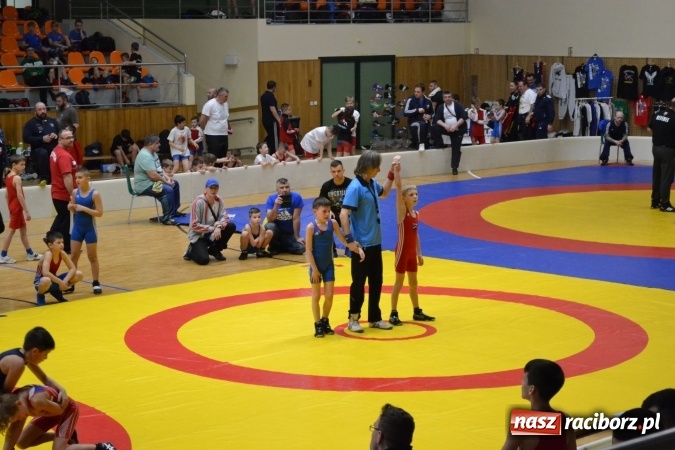 Zdjęcie w galerii na portalu naszraciborz.pl: Medale najmłodszych zapaśników Unii Racibórz w Grand Prix Hodonina wiadomości z regionu