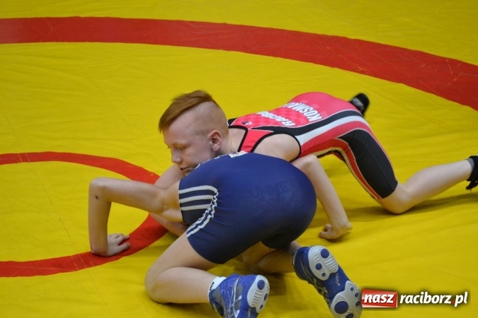 Zdjęcie w galerii na portalu naszraciborz.pl: Medale najmłodszych zapaśników Unii Racibórz w Grand Prix Hodonina wiadomości z regionu