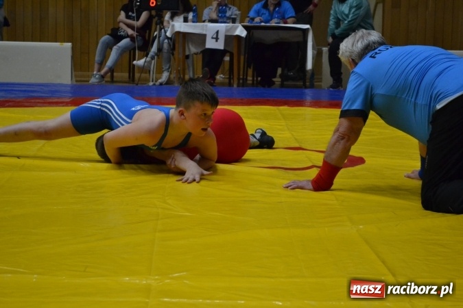 Zdjęcie w galerii na portalu naszraciborz.pl: Medale najmłodszych zapaśników Unii Racibórz w Grand Prix Hodonina wiadomości z regionu
