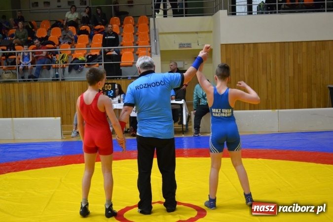 Zdjęcie w galerii na portalu naszraciborz.pl: Medale najmłodszych zapaśników Unii Racibórz w Grand Prix Hodonina wiadomości z regionu