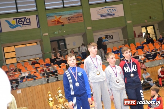 Zdjęcie w galerii na portalu naszraciborz.pl: Medale najmłodszych zapaśników Unii Racibórz w Grand Prix Hodonina wiadomości z regionu