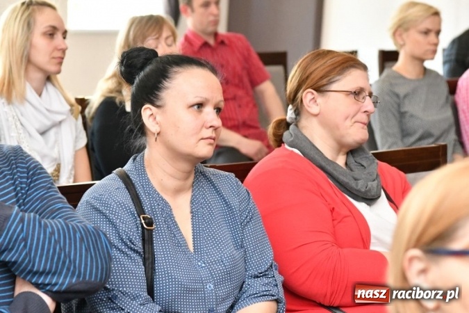 Zdjęcie w galerii na portalu naszraciborz.pl: Gwiazdka Serc 2016. W hotelu Racibor podsumowano edycję i rozdano pieniądze wiadomości z regionu