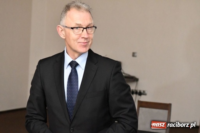 Zdjęcie w galerii na portalu naszraciborz.pl: Gwiazdka Serc 2016. W hotelu Racibor podsumowano edycję i rozdano pieniądze wiadomości z regionu