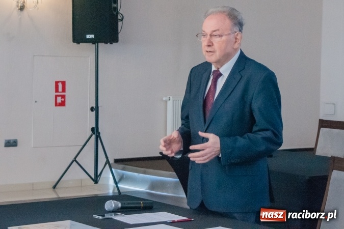 Zdjęcie w galerii na portalu naszraciborz.pl: Gwiazdka Serc 2016. W hotelu Racibor podsumowano edycję i rozdano pieniądze wiadomości z regionu