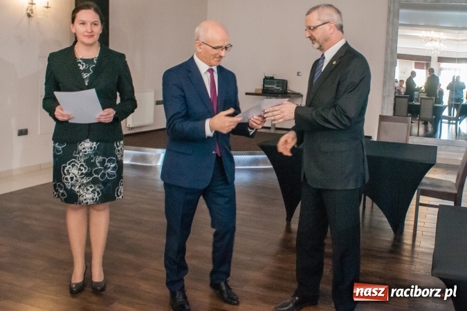 Zdjęcie w galerii na portalu naszraciborz.pl: Gwiazdka Serc 2016. W hotelu Racibor podsumowano edycję i rozdano pieniądze wiadomości z regionu