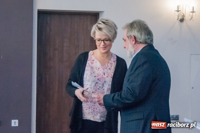 Zdjęcie w galerii na portalu naszraciborz.pl: Gwiazdka Serc 2016. W hotelu Racibor podsumowano edycję i rozdano pieniądze wiadomości z regionu