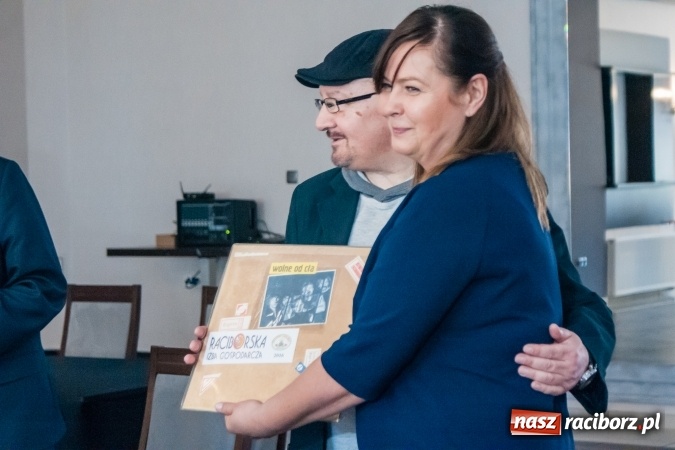 Zdjęcie w galerii na portalu naszraciborz.pl: Gwiazdka Serc 2016. W hotelu Racibor podsumowano edycję i rozdano pieniądze wiadomości z regionu