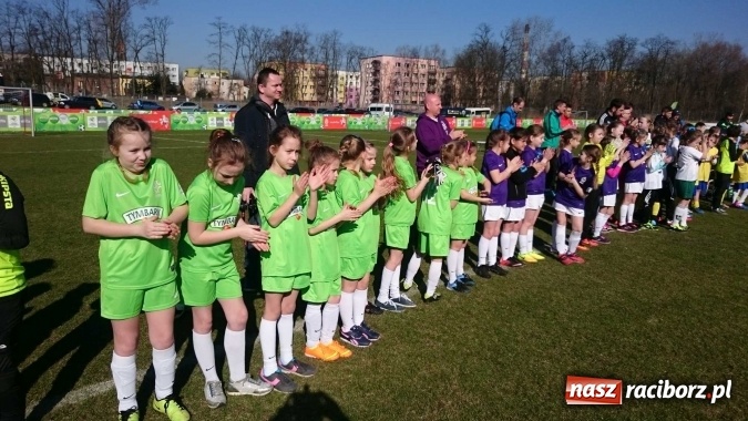 Zdjęcie w galerii na portalu naszraciborz.pl: Z podwórka na stadion - pawłowiczanki wydarły awans  wiadomości z regionu