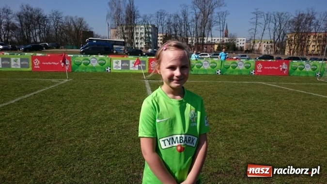 Zdjęcie w galerii na portalu naszraciborz.pl: Z podwórka na stadion - pawłowiczanki wydarły awans  wiadomości z regionu