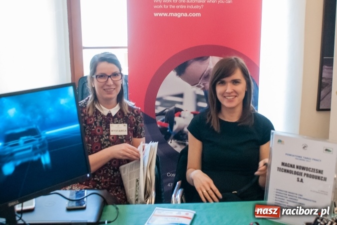 Zdjęcie w galerii na portalu naszraciborz.pl: Ogromna frekwencja na Powiatowych Targach Pracy  wiadomości z regionu