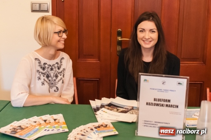 Zdjęcie w galerii na portalu naszraciborz.pl: Ogromna frekwencja na Powiatowych Targach Pracy  wiadomości z regionu