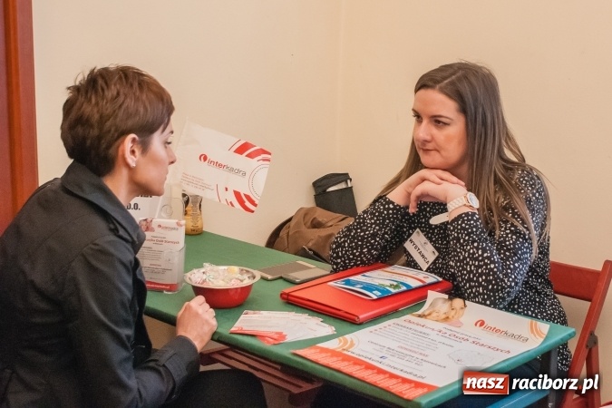 Zdjęcie w galerii na portalu naszraciborz.pl: Ogromna frekwencja na Powiatowych Targach Pracy  wiadomości z regionu