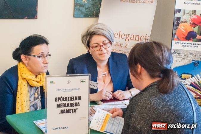 Zdjęcie w galerii na portalu naszraciborz.pl: Ogromna frekwencja na Powiatowych Targach Pracy  wiadomości z regionu