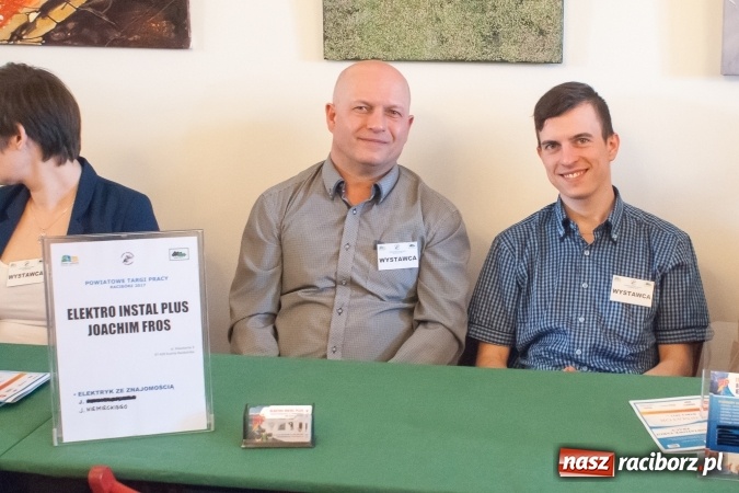 Zdjęcie w galerii na portalu naszraciborz.pl: Ogromna frekwencja na Powiatowych Targach Pracy  wiadomości z regionu