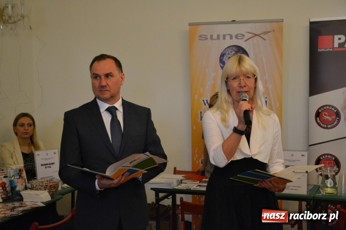 Zdjęcie w galerii na portalu naszraciborz.pl: Ogromna frekwencja na Powiatowych Targach Pracy  wiadomości z regionu