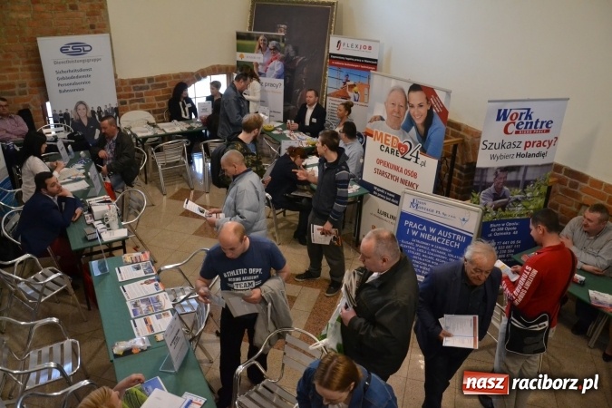 Zdjęcie w galerii na portalu naszraciborz.pl: Ogromna frekwencja na Powiatowych Targach Pracy  wiadomości z regionu