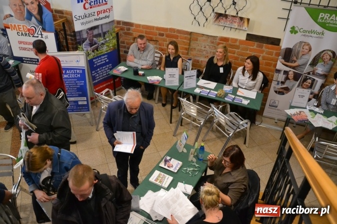 Zdjęcie w galerii na portalu naszraciborz.pl: Ogromna frekwencja na Powiatowych Targach Pracy  wiadomości z regionu