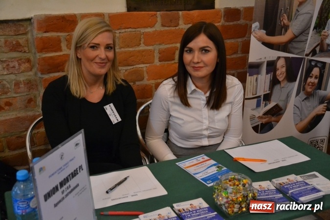 Zdjęcie w galerii na portalu naszraciborz.pl: Ogromna frekwencja na Powiatowych Targach Pracy  wiadomości z regionu