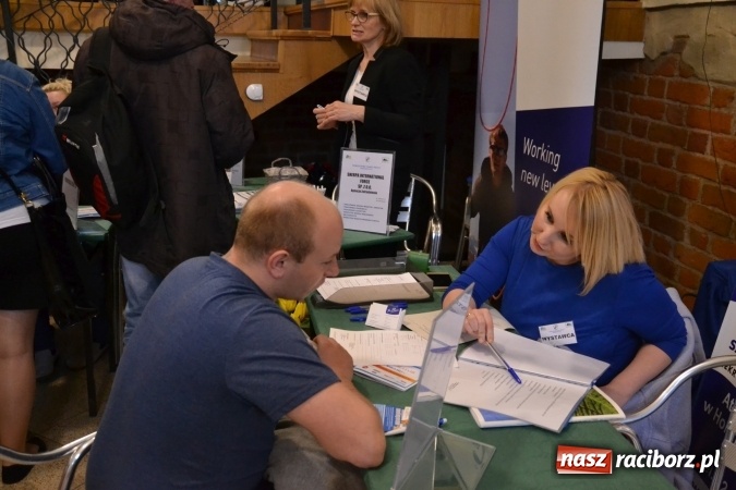 Zdjęcie w galerii na portalu naszraciborz.pl: Ogromna frekwencja na Powiatowych Targach Pracy  wiadomości z regionu