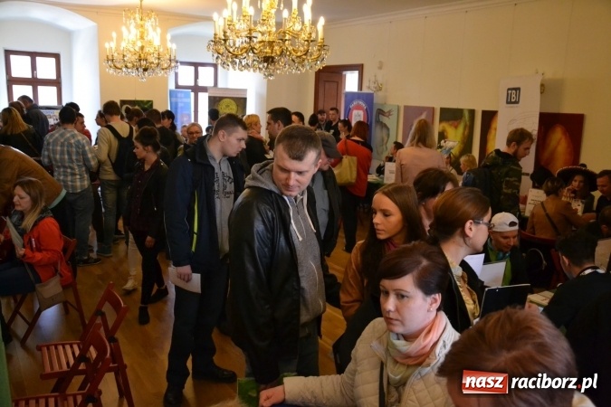 Zdjęcie w galerii na portalu naszraciborz.pl: Ogromna frekwencja na Powiatowych Targach Pracy  wiadomości z regionu