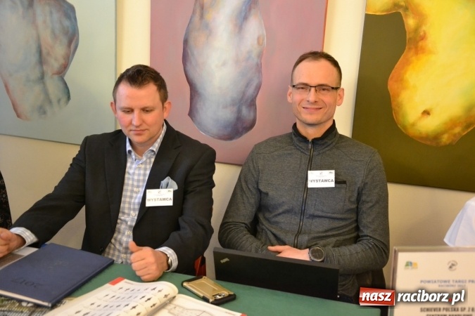 Zdjęcie w galerii na portalu naszraciborz.pl: Ogromna frekwencja na Powiatowych Targach Pracy  wiadomości z regionu