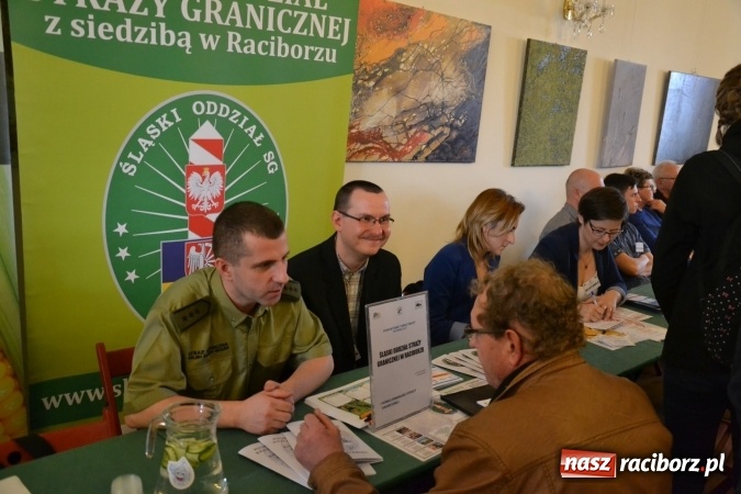 Zdjęcie w galerii na portalu naszraciborz.pl: Ogromna frekwencja na Powiatowych Targach Pracy  wiadomości z regionu